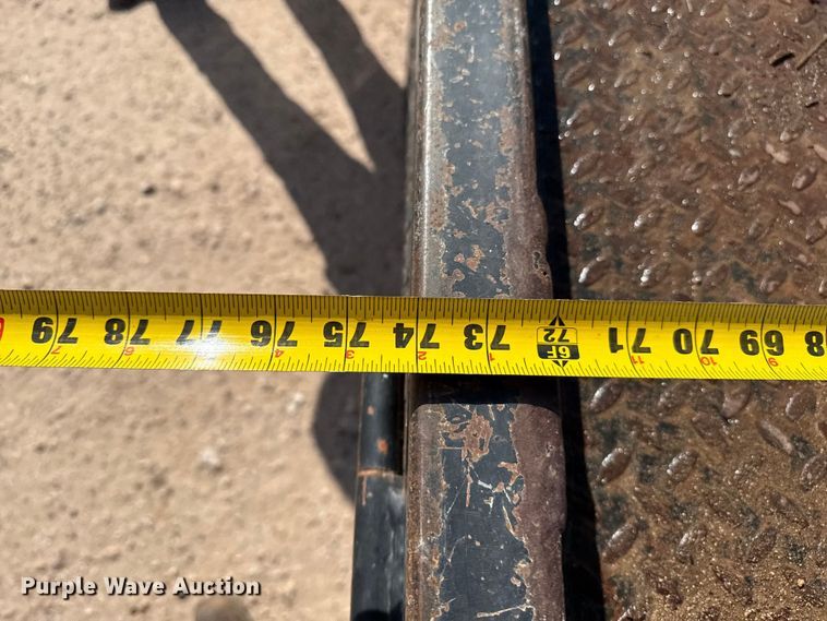 image for item EP0571 2015 Chevrolet Colorado Ext. Cab flatbed pickup truck