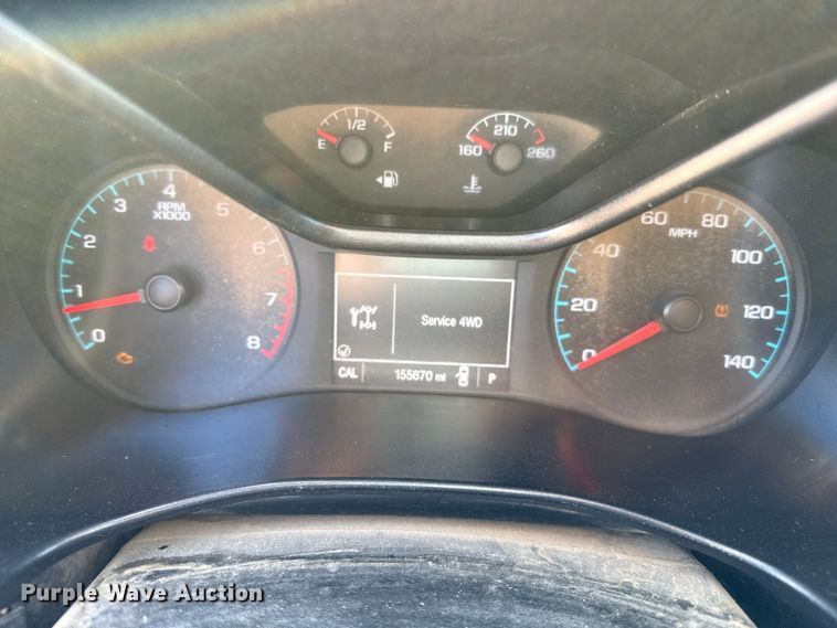 image for item EP0571 2015 Chevrolet Colorado Ext. Cab flatbed pickup truck