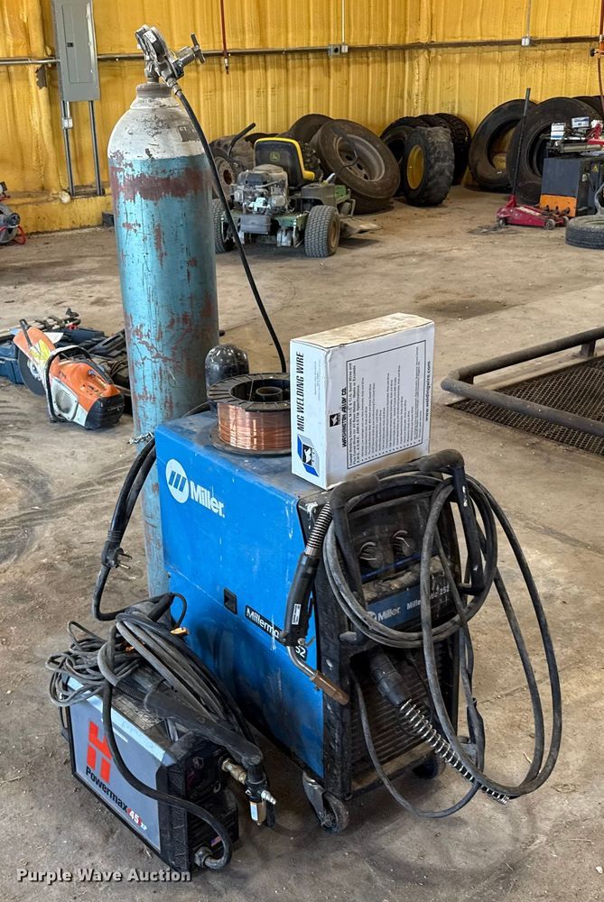 image for item EP0573 Miller Millermatic 252 welder