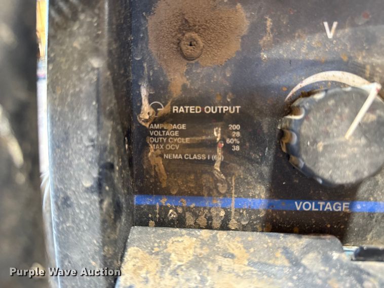 image for item EP0573 Miller Millermatic 252 welder