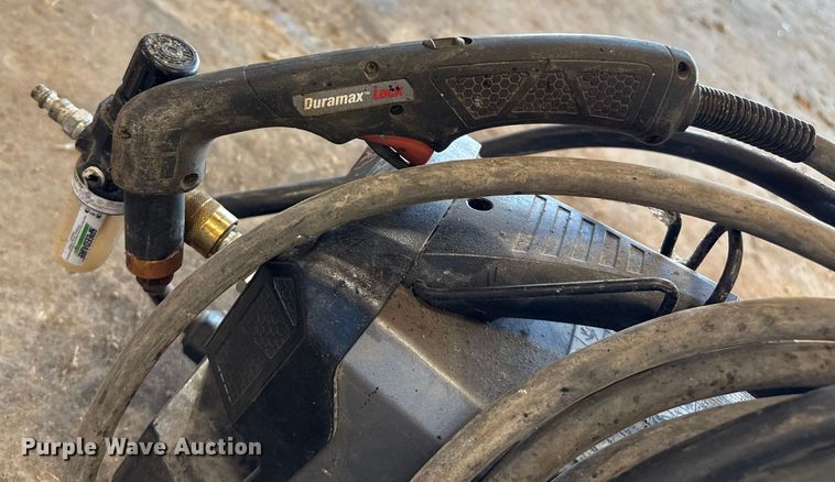 image for item EP0573 Miller Millermatic 252 welder