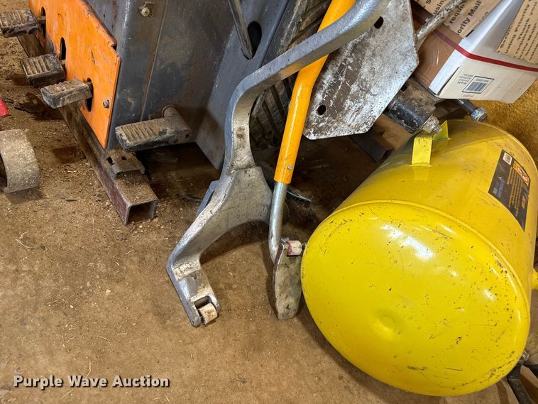 image for item EP0576 Tire repair equipment