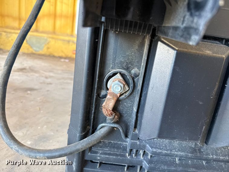 image for item EP0578 Miller Bobcat 230 welder