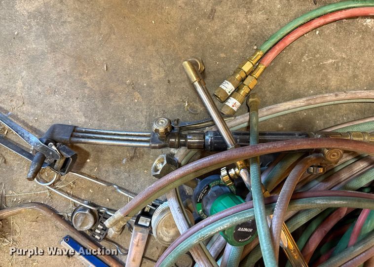 image for item EP0578 Miller Bobcat 230 welder