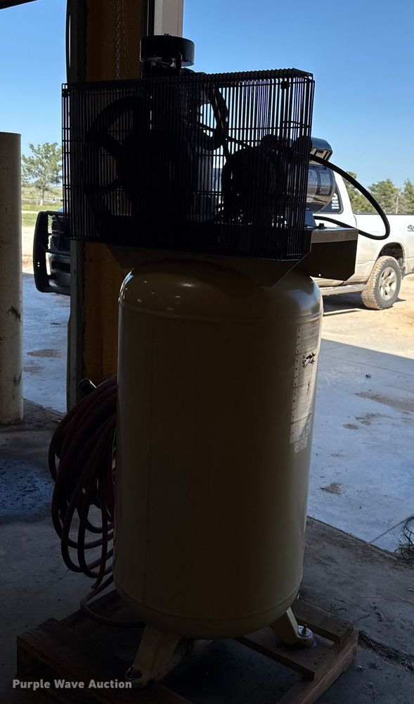 image for item EP0579 Ingersoll Rand air compressor