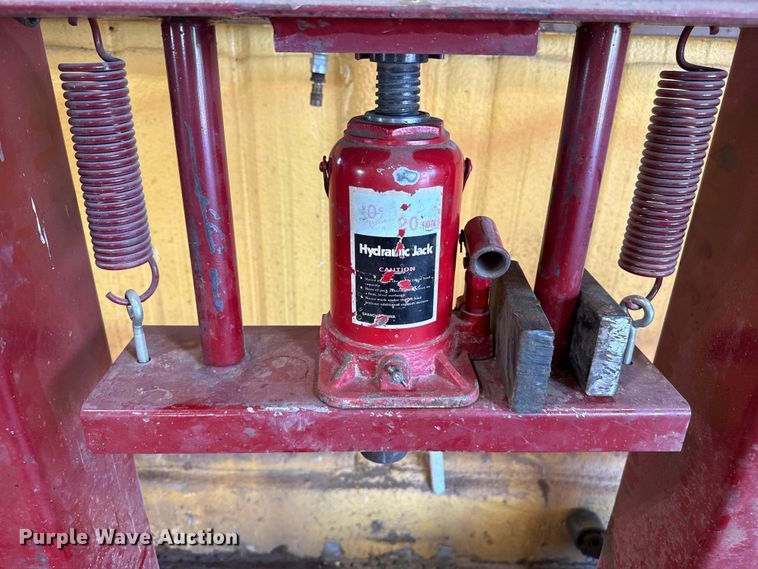 image for item EP0581 Tools