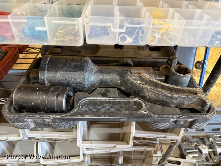 image for item EP0581 Tools