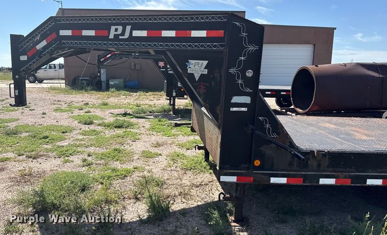 image for item EP0601 2010 PJ equipment trailer