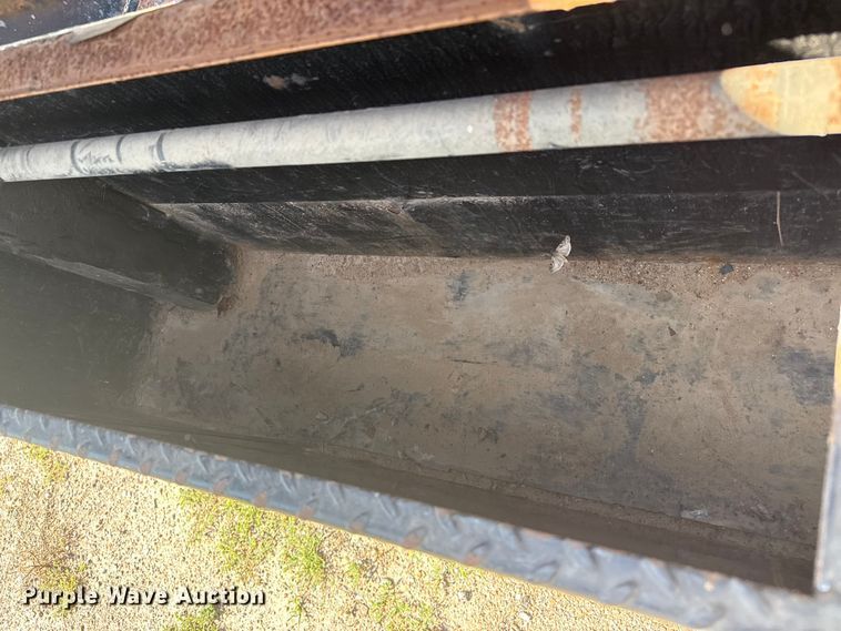 image for item EP0601 2010 PJ equipment trailer