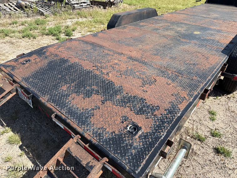 image for item EP0601 2010 PJ equipment trailer