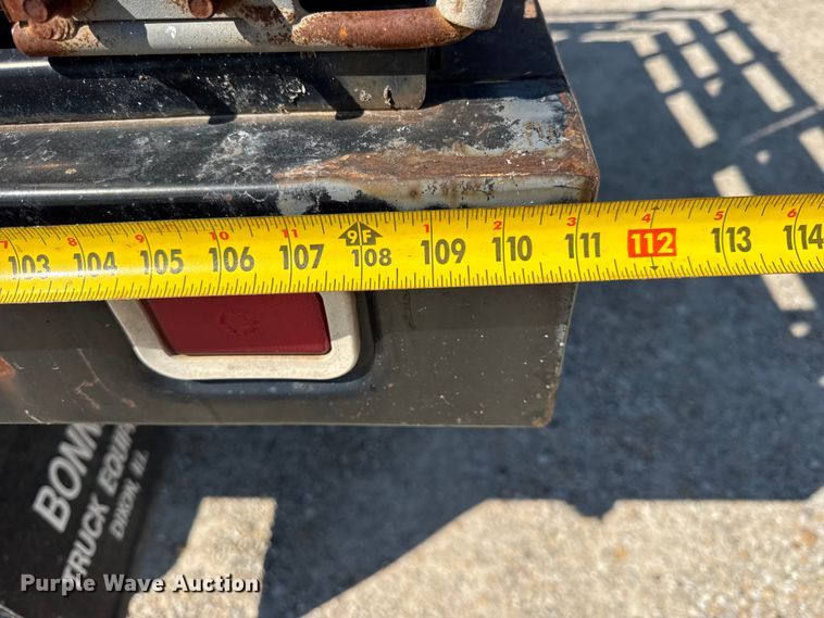 image for item ER0045 2001 Ford F450 Super Duty flatbed truck