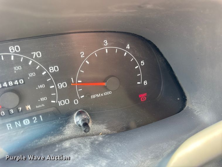 image for item ER0045 2001 Ford F450 Super Duty flatbed truck