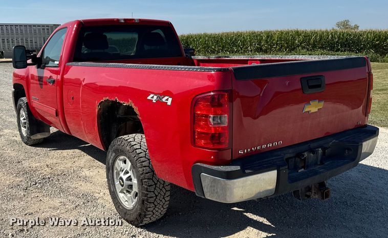 image for item ER0047 2013 Chevrolet Silverado 2500HD pickup truck