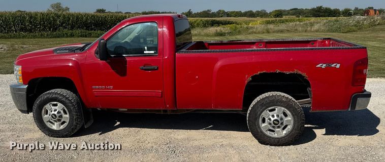 image for item ER0047 2013 Chevrolet Silverado 2500HD pickup truck