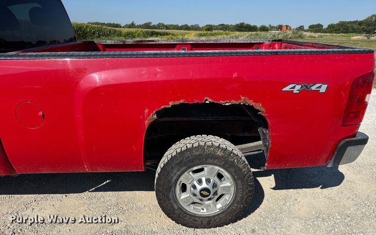 image for item ER0047 2013 Chevrolet Silverado 2500HD pickup truck