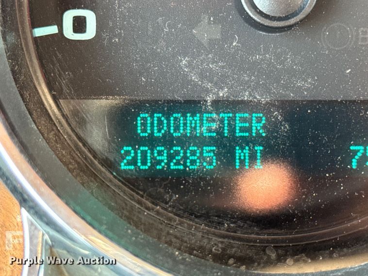 image for item ER0047 2013 Chevrolet Silverado 2500HD pickup truck