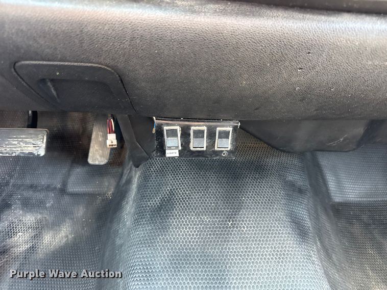 image for item ER0047 2013 Chevrolet Silverado 2500HD pickup truck