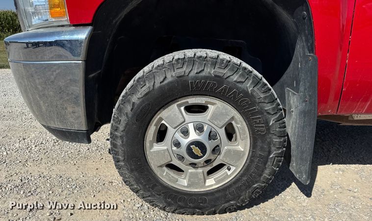 image for item ER0047 2013 Chevrolet Silverado 2500HD pickup truck