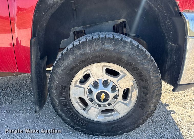 image for item ER0047 2013 Chevrolet Silverado 2500HD pickup truck