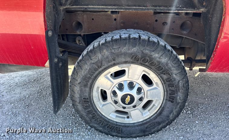 image for item ER0047 2013 Chevrolet Silverado 2500HD pickup truck