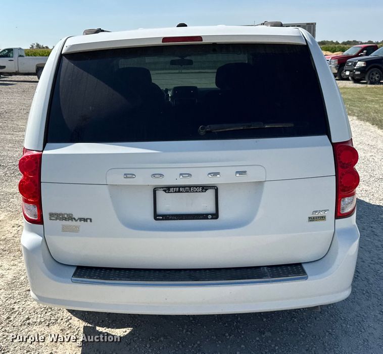 image for item ER0048 2016 Dodge Grand Caravan SXT van