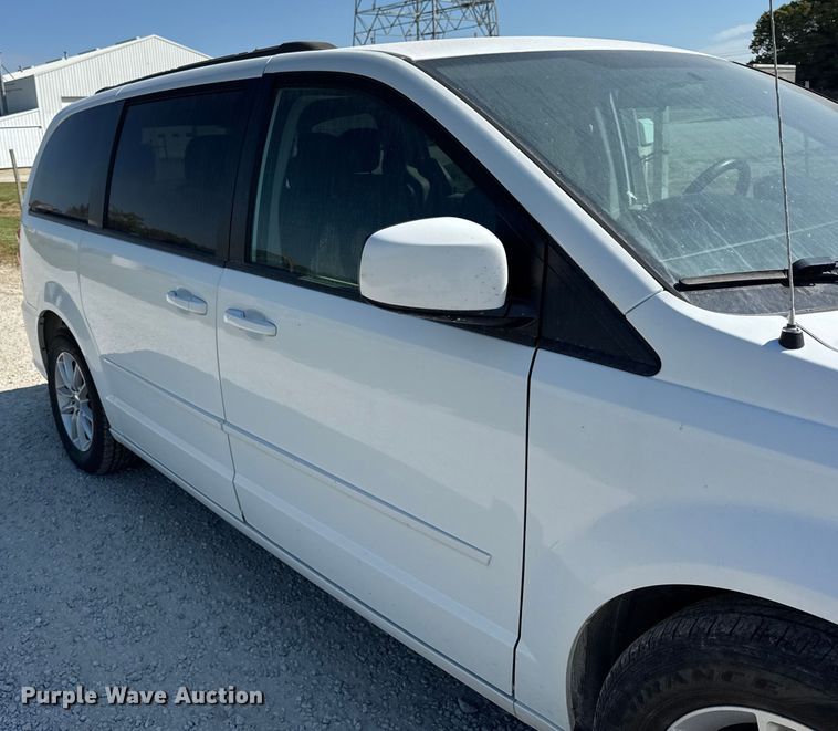 image for item ER0048 2016 Dodge Grand Caravan SXT van