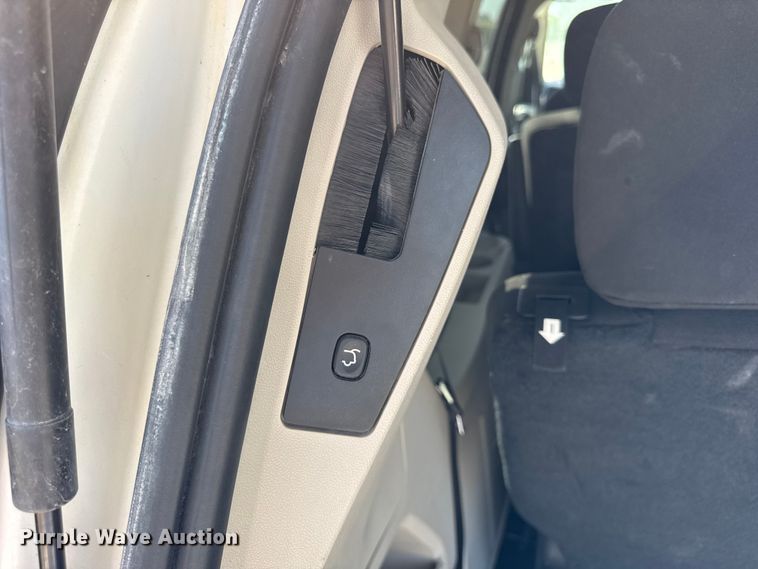 image for item ER0048 2016 Dodge Grand Caravan SXT van