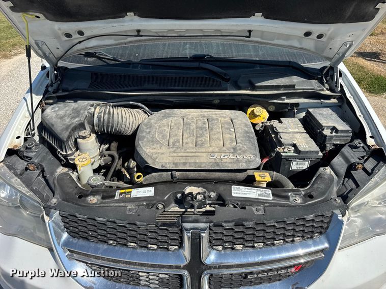 image for item ER0048 2016 Dodge Grand Caravan SXT van