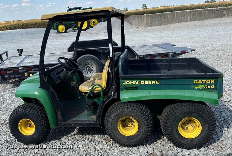 image for item ER0060 2001 John Deere Gator 6x4 utility vehicle
