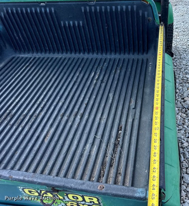 image for item ER0060 2001 John Deere Gator 6x4 utility vehicle