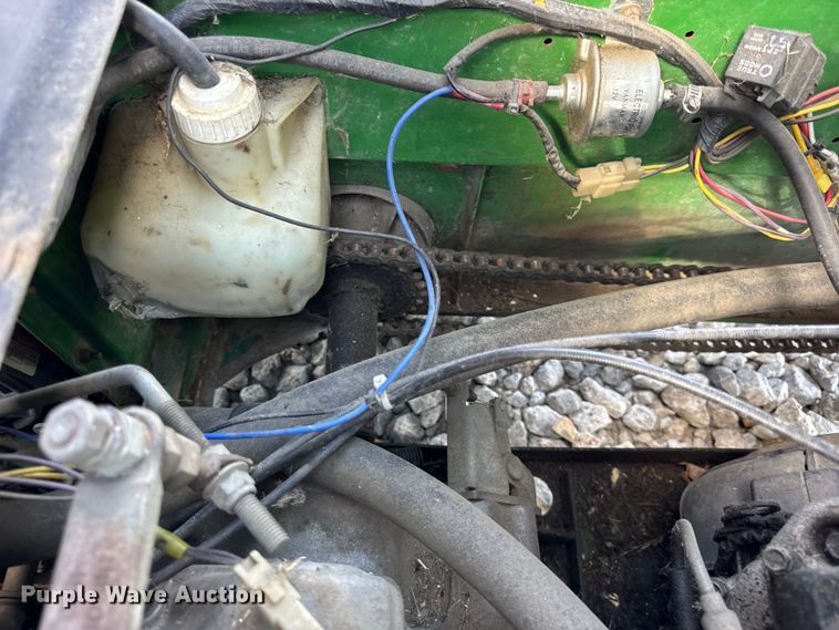 image for item ER0060 2001 John Deere Gator 6x4 utility vehicle