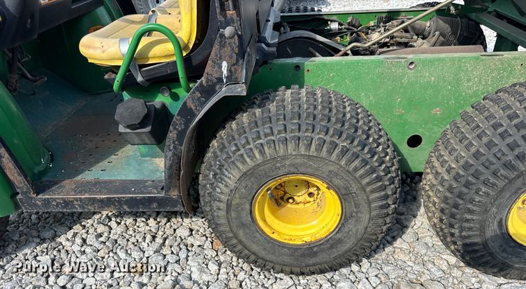 image for item ER0060 2001 John Deere Gator 6x4 utility vehicle