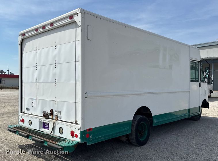 image for item ER0063 2012 Ford Utilimaster delivery truck