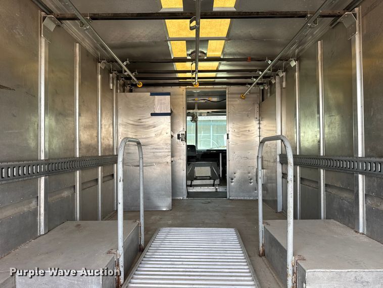 image for item ER0063 2012 Ford Utilimaster delivery truck