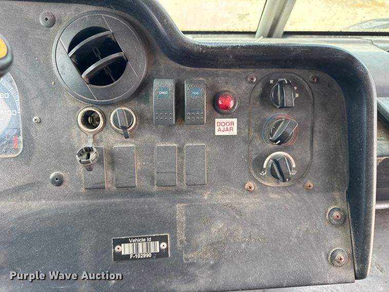 image for item ER0063 2012 Ford Utilimaster delivery truck