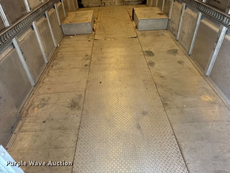 image for item ER0064 2003 Freightliner Utilimaster delivery truck