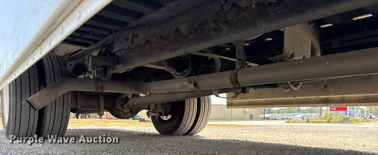 image for item ER0064 2003 Freightliner Utilimaster delivery truck