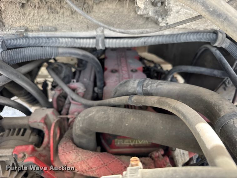 image for item ER0064 2003 Freightliner Utilimaster delivery truck