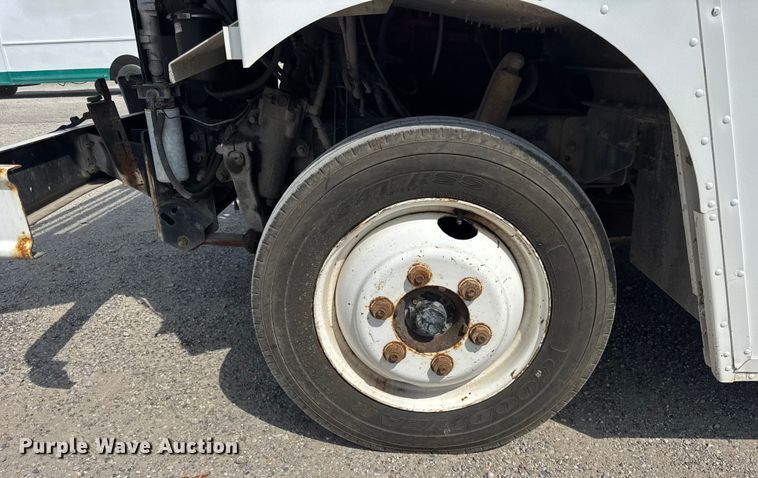 image for item ER0064 2003 Freightliner Utilimaster delivery truck