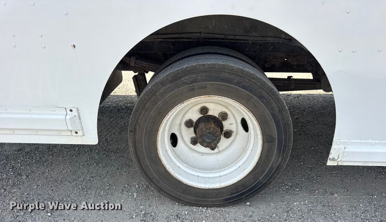 image for item ER0064 2003 Freightliner Utilimaster delivery truck