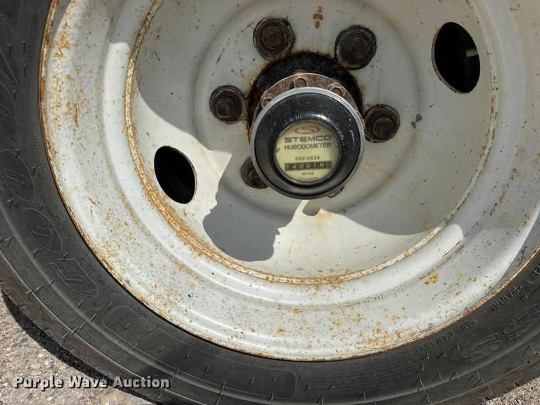 image for item ER0064 2003 Freightliner Utilimaster delivery truck