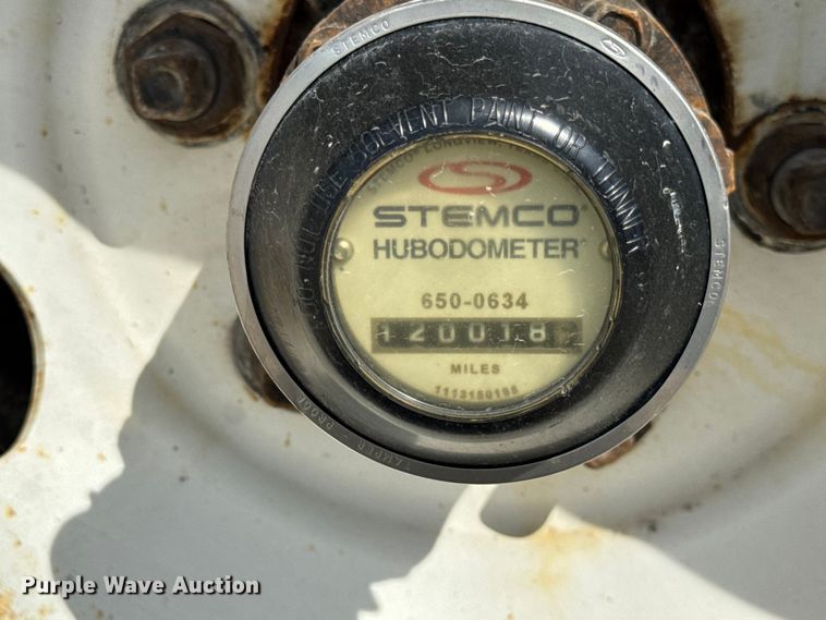 image for item ER0064 2003 Freightliner Utilimaster delivery truck