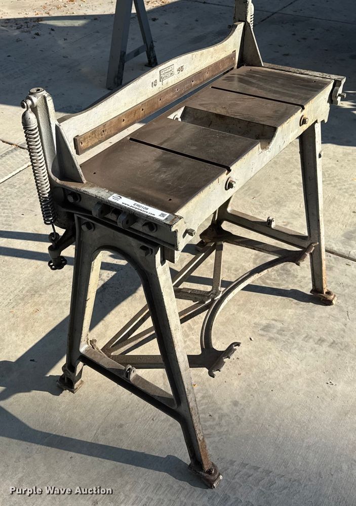 image for item ER0109 Peck Stow & Wilcox metal brake