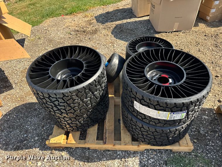 image for item ER0116 Lawn mower airless tires