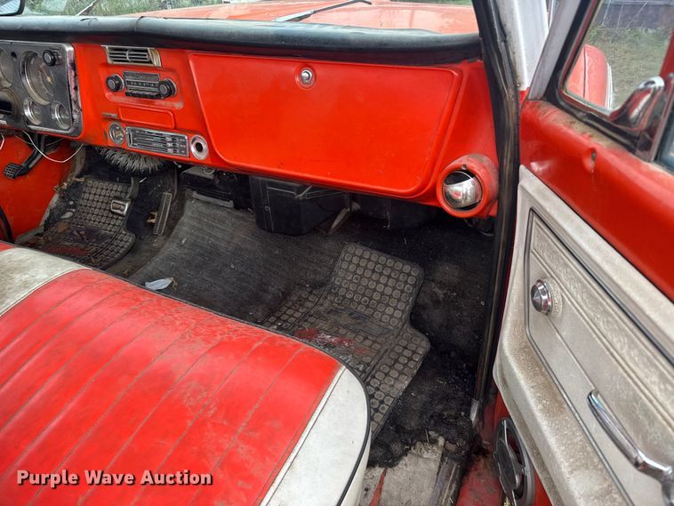 image for item ER2312 1972 Chevrolet C10 pickup truck