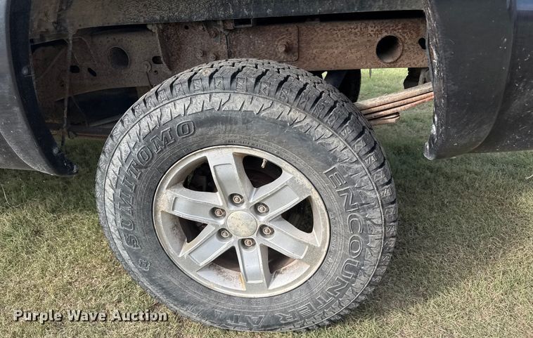 image for item ER2314 2004 Chevrolet Silverado 1500 Ext. Cab pickup truck