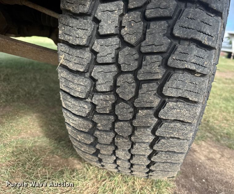 image for item ER2314 2004 Chevrolet Silverado 1500 Ext. Cab pickup truck