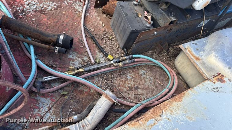 image for item ER2316 Miller Bobcat 225G welder/generator