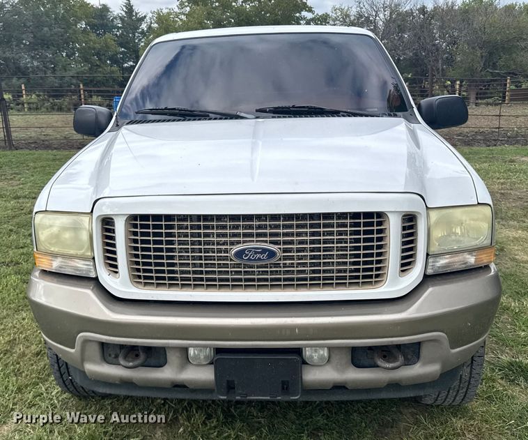 image for item ER2321 2004 Ford Excursion SUV