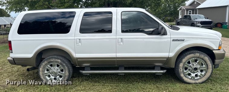 image for item ER2321 2004 Ford Excursion SUV